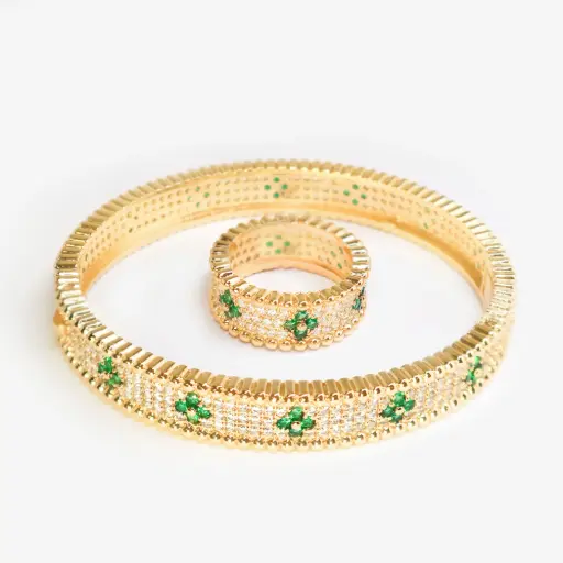 Green Quartz Elegance